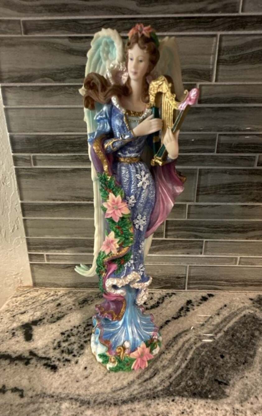 Lenox 1999 Limited Edition Arctic Angel Four Seasons Collection Pencil Figurine